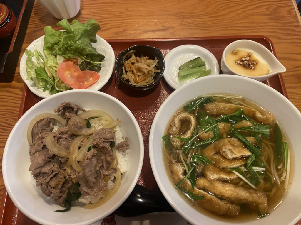 きざみそば牛丼