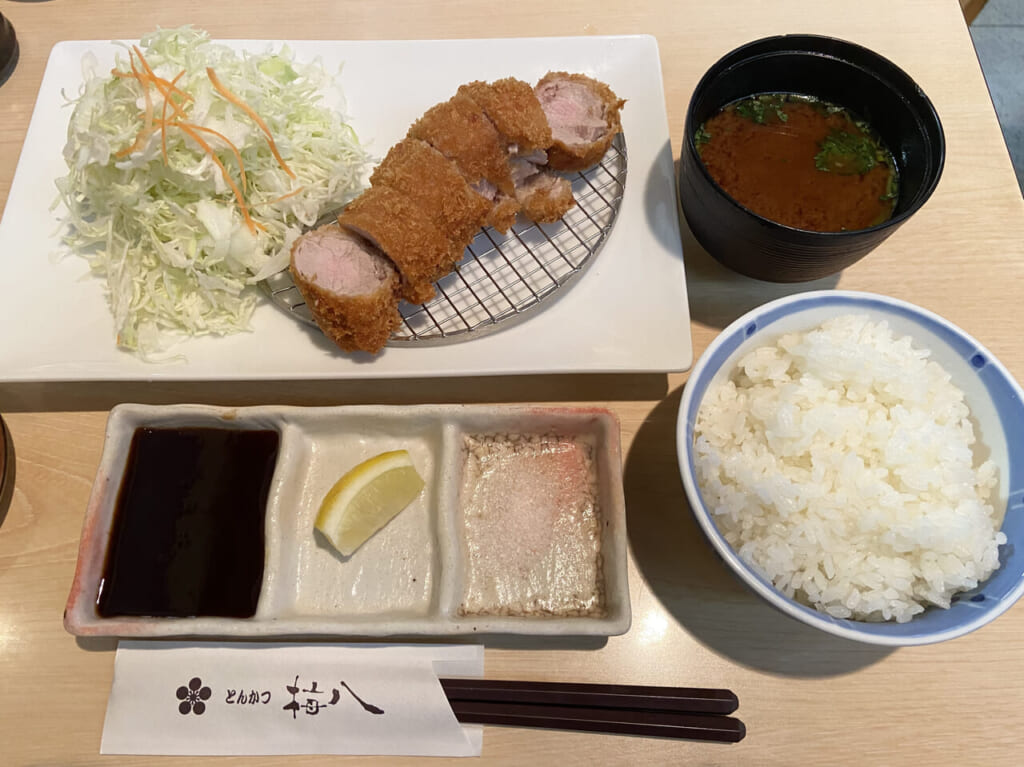 茶美豚ヘレかつ定食