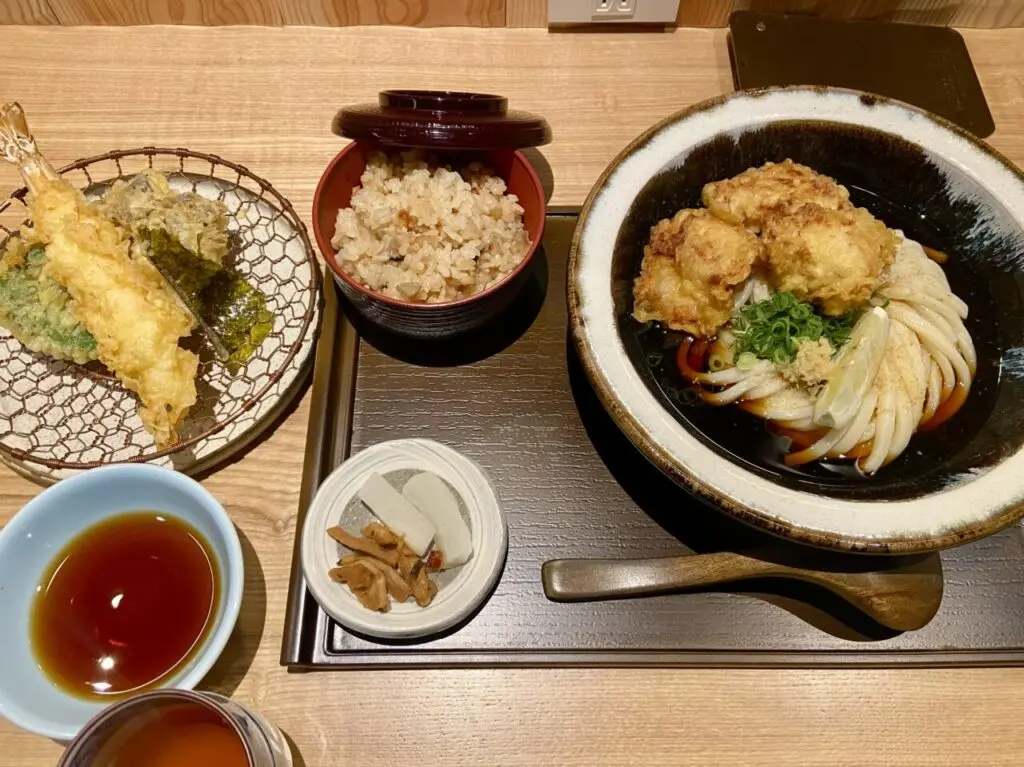 鶏天定食天ぷら盛り合わせ