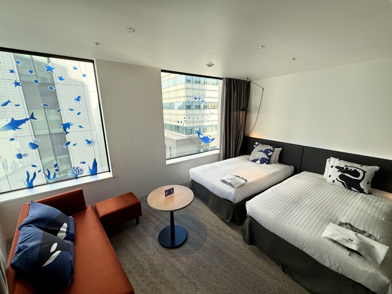 都会に潜む夜の海