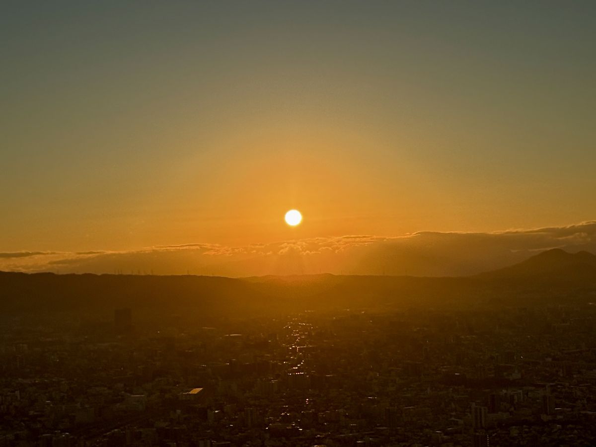 ハルカス300初日の出